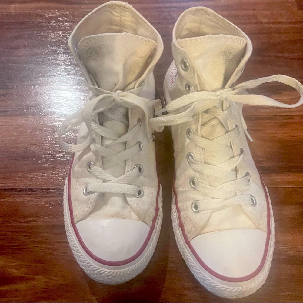 Converse High Top White Kids size 2.5